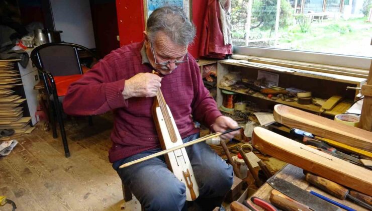 Kemençeye ömrünü adayan usta yarım asrı geride bıraktı