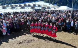 Giresun’da Beyaz Şölen: 3. Kümbet Kar Festivali Yaylayı Karnaval Alanına Çevirdi!