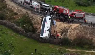 Antalya’da Yolcu Otobüsü Devrildi: Çok Sayıda Ölü ve Yaralı Var