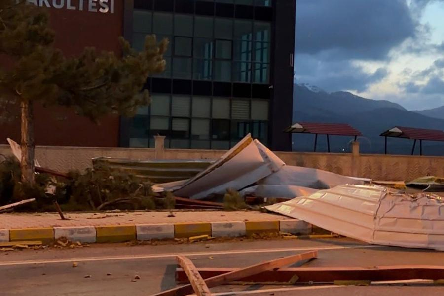 Konya şiddetli rüzgar