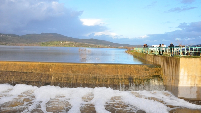 Bağyolu Barajı taştı
