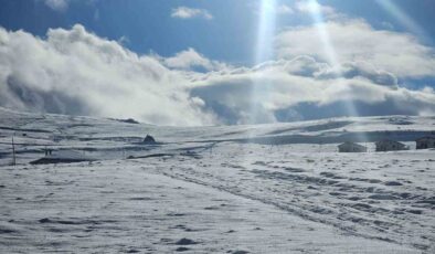 Bayburt için Kritik Uyarı: Kar Erimesi Çığ Tehlikesini Tetikledi!