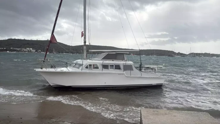 Bodrum’da Şiddetli Fırtına Ulaşımı Vurdu: Feribot Seferleri İptal Edildi
