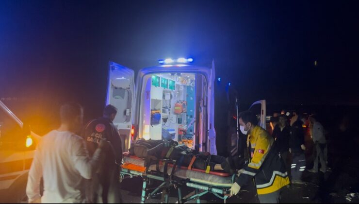 Çevre Yolunda Zincirleme Kaza: Otomobil Takla Atıp Su Kanalına Uçtu
