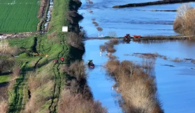 Edirne’de Nehir Alarmı! Tunca ve Meriç Taştı, Araziler Sular Altında Kaldı