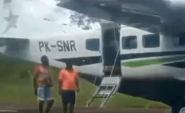 Pistte Kanlı İnfaz: Endonezya’da Uçak İniş Yaptığı Anda Pilotlar Vuruldu