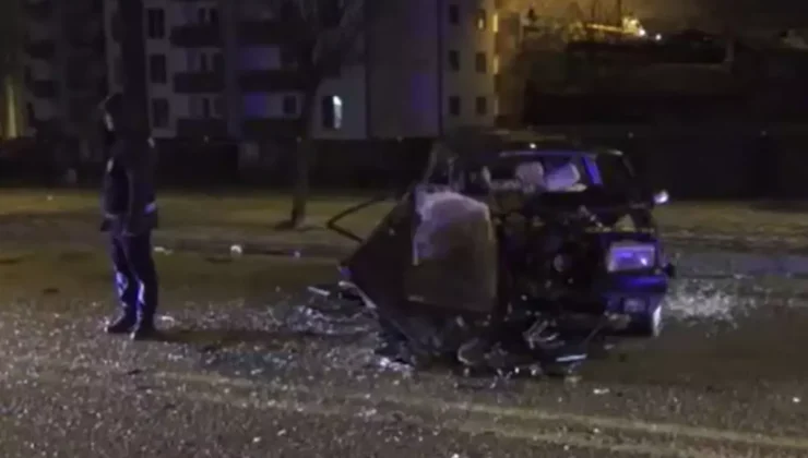 Gümüşhane’de iftar sofrası yerine hastaneye koştular: Yağışlı yolda feci çarpışma