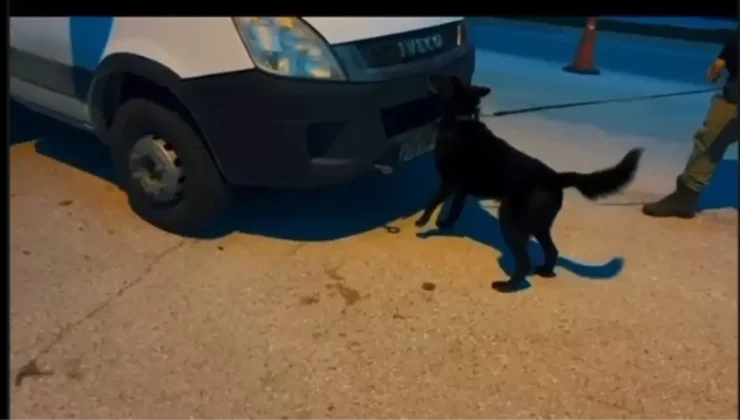 Hassa’da Polisten Kaçamadılar: Kamyonetten Kilolarca Zehir Çıktı