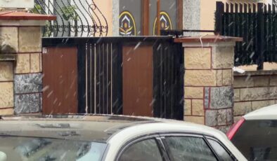 İstanbul’da Kar Alarmı: Beyaza Bürünme Başladı ve AKOM’dan Kritik Saat Uyarısı