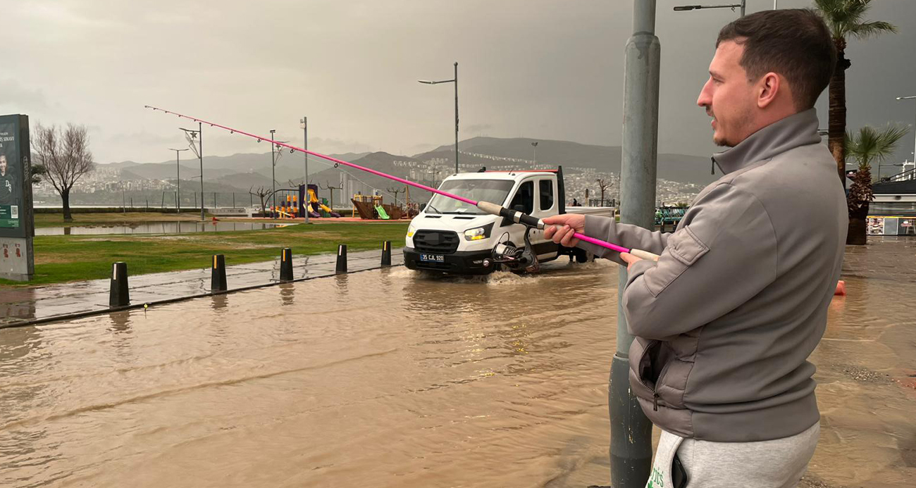İzmir sağanak yağış Kordon