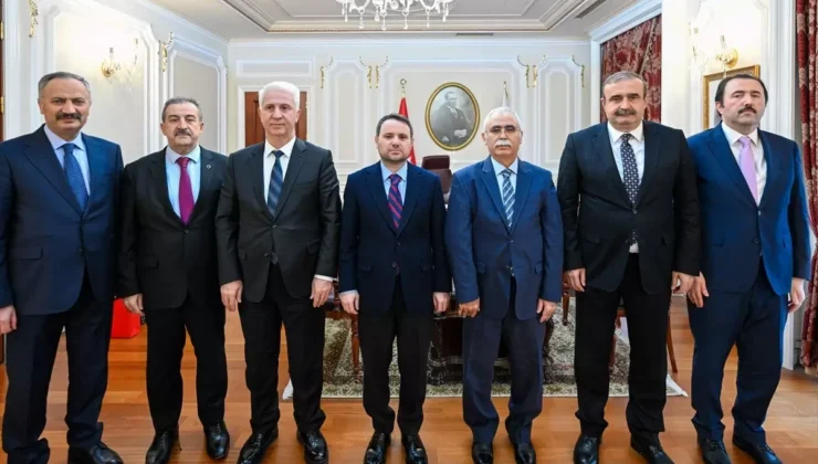 Ankara’da Yüksek Yargı Zirvesi: AYM Başkanı Kadir Özkaya’dan Bakan Gürlek’e Resmi Ziyaret