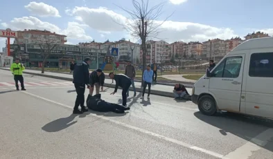 Karaman’da Feci Kaza: Minibüsün Çarptığı Yaya 32 Metre Savruldu, Durumu Ağır