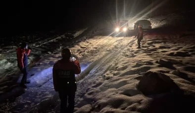 Kayseri’de Dağlık Arazide Mahsur Kalan Elektrik İşçilerine Zamanla Yarışan Kurtarma Operasyonu