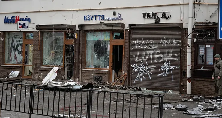 Lviv’de Geceyi Sarsan Patlamalar: El Yapımı Düzeneğin İnfilakında 1 Polis Hayatını Kaybetti, 24 Yaralı