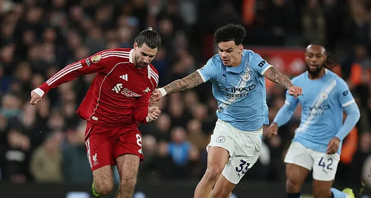 Anfield’da Büyük Kapışma: Manchester City Son Anda Sahneye Çıktı