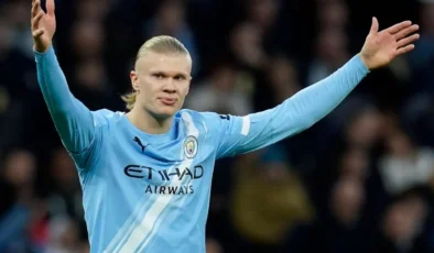 Manchester City avantajını koruyamadı, Tottenham puanı son bölümde aldı