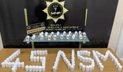 Manisa’da dev uyuşturucu operasyonu 14 bin 866 sentetik ecza ele geçirildi.