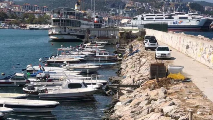 Mudanya’da Kahreden Olay: Anne ve Oğlu Denize Atladı.