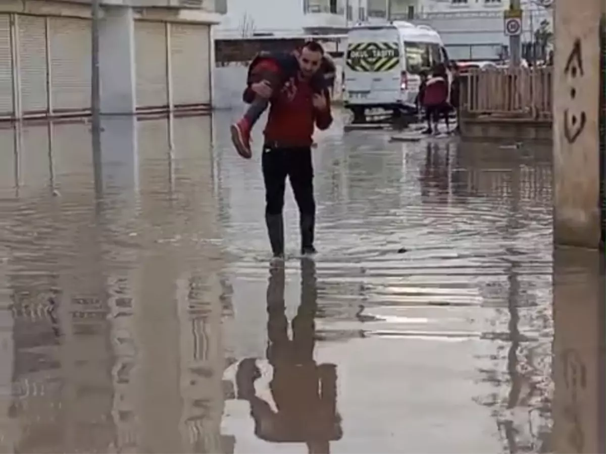 Nusaybin’de sağanak yağış