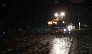 Ordu’da Sağanak ve Kar Erimesi Heyelanları Tetikledi: Sahil Yolu Ulaşıma Kapandı