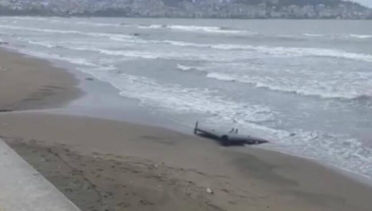 Ünye Sahilinde Gizemli Hareketlilik: Kıyıya Vuran İHA Parçası Paniğe Neden Oldu!