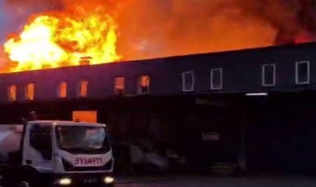 Ordu’da Market Deposunda Çıkan Yangın Korkuttu