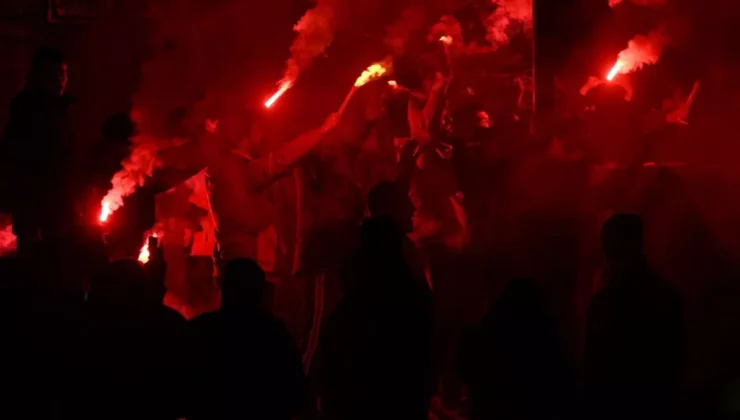 Sakaryaspor’da Sabır Taştı: Tatangalar “Hesap Sormak İçin” Rüstemler Tesisleri’ne Çıkartma Yapıyor!