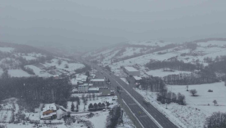 Samsun’da Mevsim Normalleri Değişti: Yüksek Kesimlerde Kar, Merkezde Yağmur Etkili