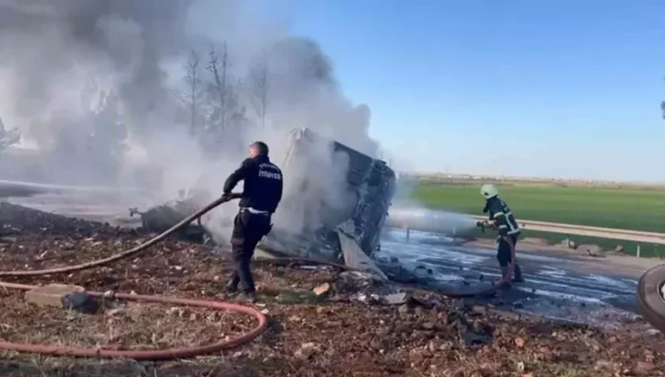 Şanlıurfa’da Yakıt Yüklü Tır Devrildi, Yola Saçılan Yakıt Alev Aldı