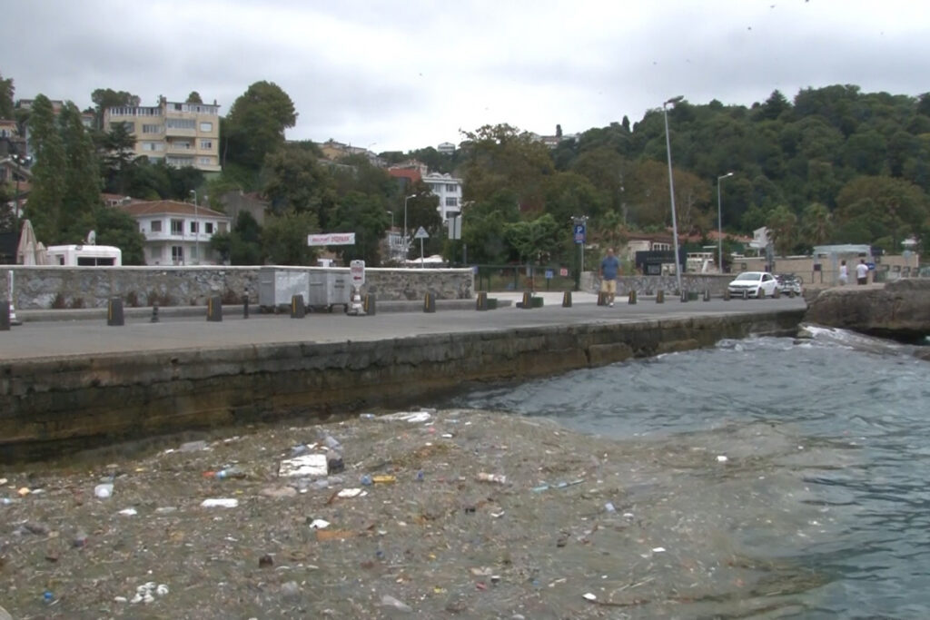 Sarıyer sahil kirliliği