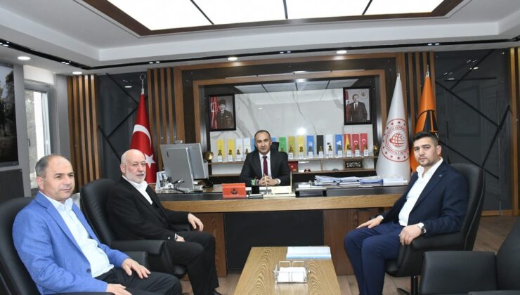 Şebinkarahisar’da Ulaşım İçin Dev Adım: Başkan Ömer Şentürk Kritik Projeleri Yerinde Görüştü!