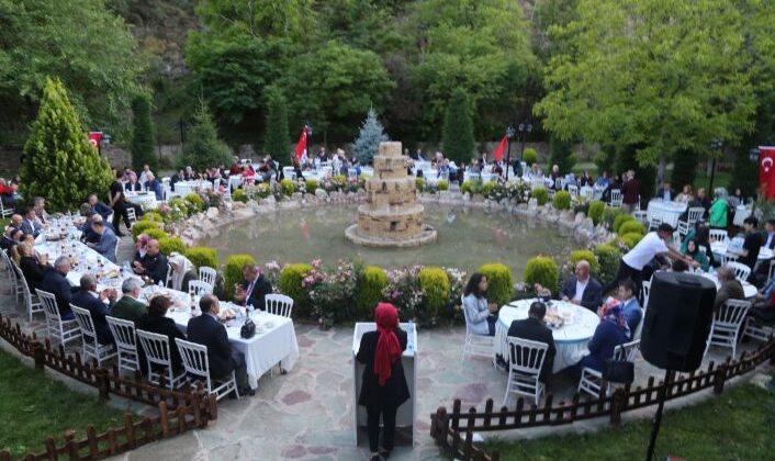 Gönül Sofraları Kahramanlar İçin Kuruldu: Ordu ve Gümüşhane’de Şehit Ailelerine Anlamlı İftar