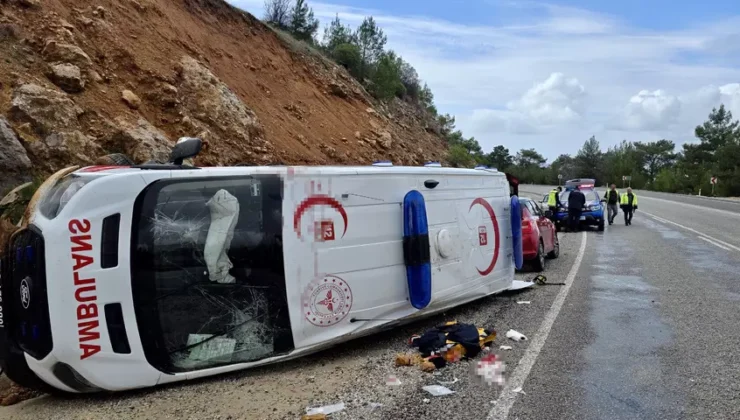 Seydikemer’de Ambulans Kazası: Görev Dönüşü Şarampole Devrildi