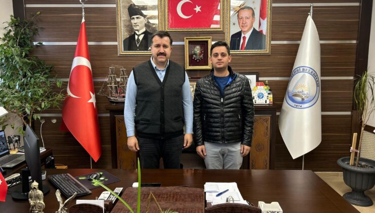 Yerel Siyasette Dikkat Çeken Buluşma: Suşehri’nde Sürpriz Ziyaret