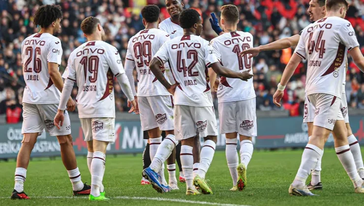 Trabzonspor’un İnanılmaz Geri Dönüşü: Onuachu ve Onana Galibiyeti Getirdi!