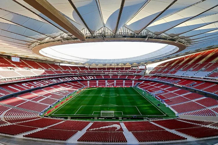 UEFA Şampiyonlar Ligi en büyük stadyumlar
