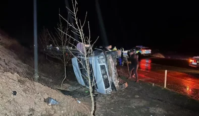 Direksiyon Hakimiyetini Kaybetti! Uşak’ta İşçi Servisi Şarampole Devrildi.