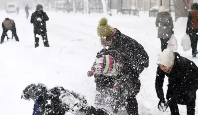Buz Kesti Okullar Tatil Edildi: İşte Eğitime Ara Verilen Tüm İller