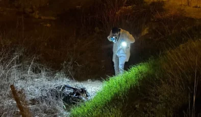 Adana’da Acı Kaza: Belediye Otobüsüyle Çarpışan Genç Sürücü Hayatını Kaybetti