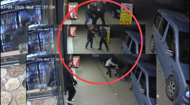 Adana’da Kardeş Kavgası Kamerada: Alacak-Verecek Meselesi Sokak Ortasına Taştı