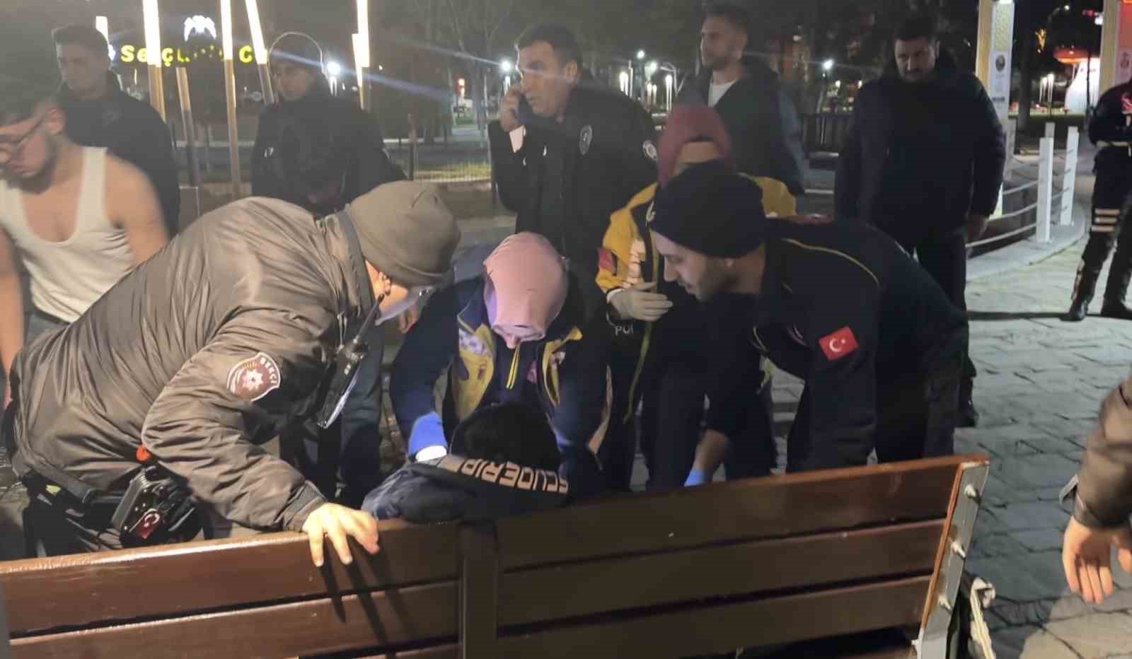 Aksaray parkta bıçaklı kavga