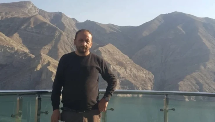 Şavşat’ta Acı Olay: Matematik Öğretmeni İsmail Dede Aracında Ölü Bulundu