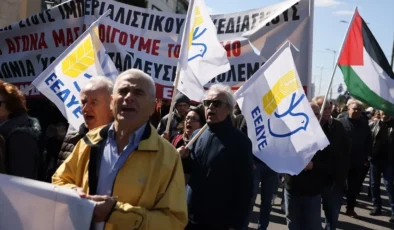 Atina’da Dev Protesto: Binlerce Kişi ABD ve İsrail Büyükelçiliklerine Yürüdü