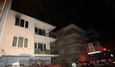 Çanakkale Cevatpaşa Mahallesinde Korku Dolu Gece Ev Yangınında Can Pazarı
