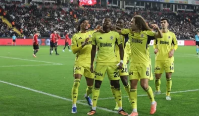 Fenerbahçe Türkiye Kupası’nda Çeyrek Finalde: Gaziantep FK 4-0 Mağlup!