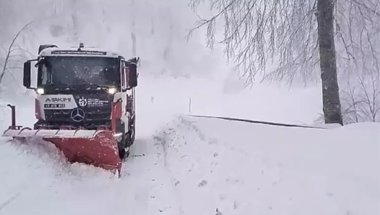 Kocaeli’de Mart Karı Sürprizi Yüksek Kesimler Beyaza Büründü