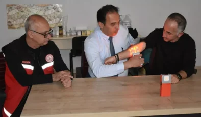 Konya’da Fizik Öğretmeninden Sağlıkta Devrim: Damar Bulma Çilesini Bitirecek Yerli ve Milli İcat!