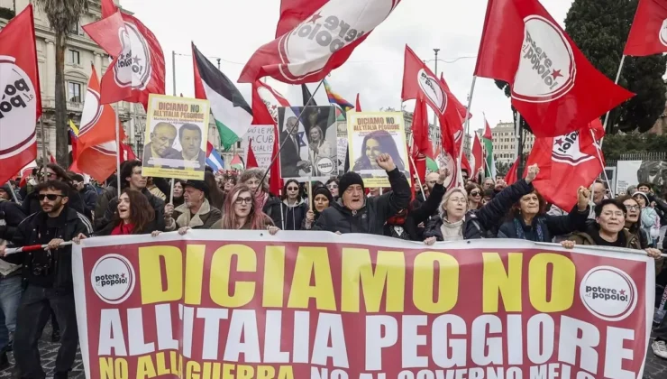 Roma Sokaklarında “Savaşa ve Yargı Reformuna Hayır” Çığlığı