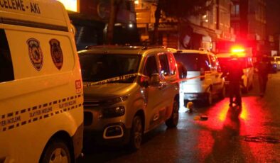 Sancaktepe’de Gece Yarısı Dehşeti: Hareket Halindeki Otomobilden Kurşun Yağdırdılar!