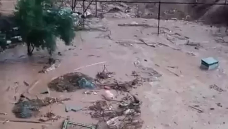 Şırnak’ta Sağanak Dehşeti Kasrik Beldesinde Dereler Taştı Evleri Su Bastı